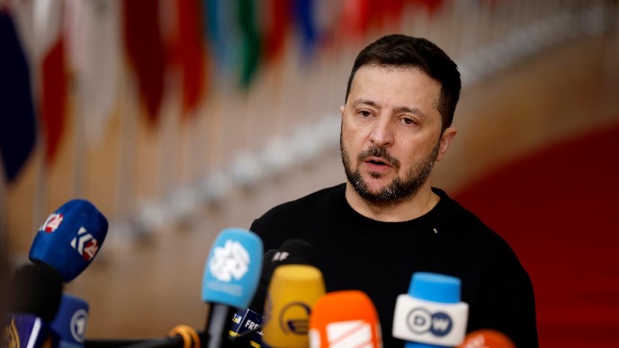 S Trampom sutra o podršci